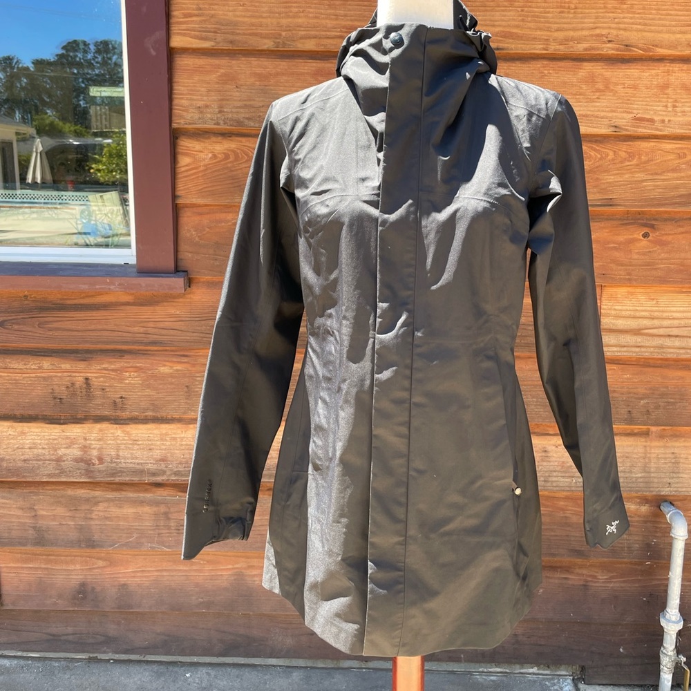 Arc’teryx goretex Rain jacket